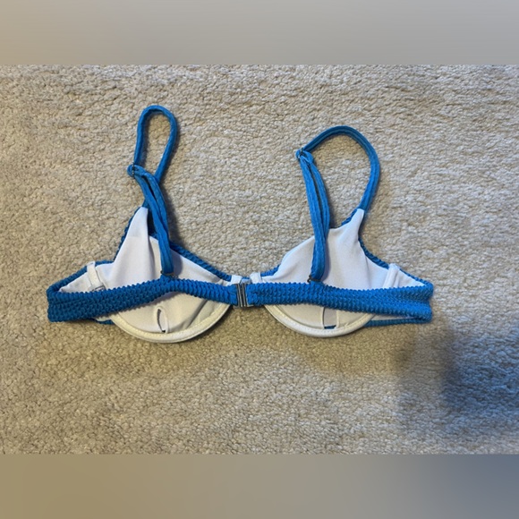 Blue ruffled bikini👙 - Picture 7 of 8